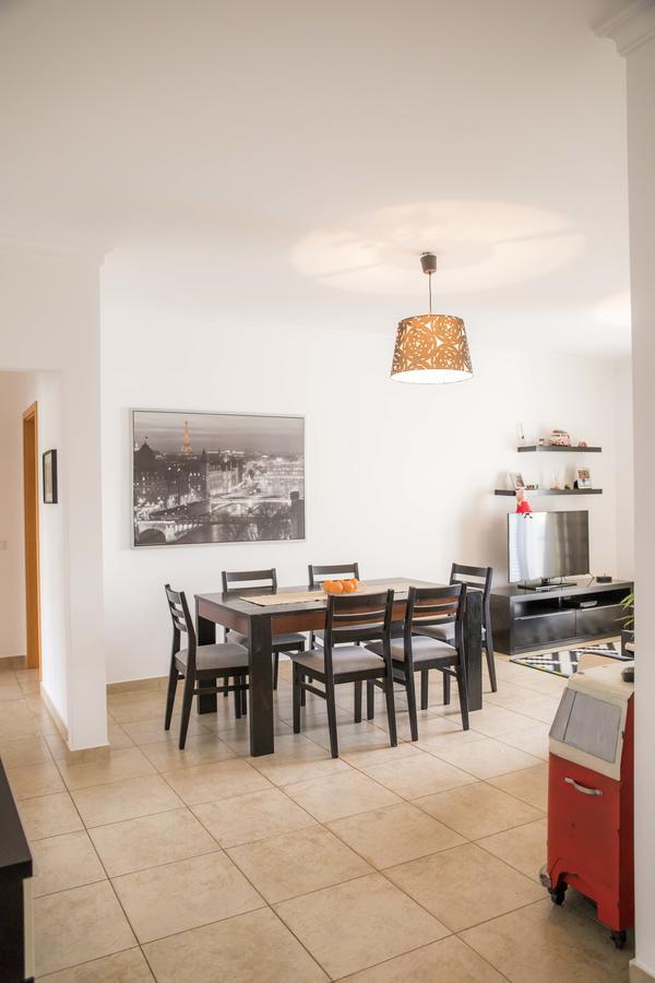 C02 - Luxury 3 Bed With Pool View Apartment ลากอส ภายนอก รูปภาพ